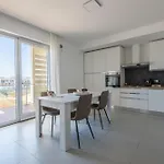 White Coast Relax & 4*