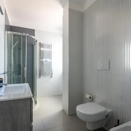 White Coast Relax & 4*