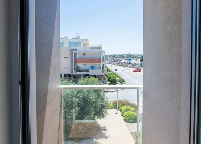 White Coast Relax & 4*