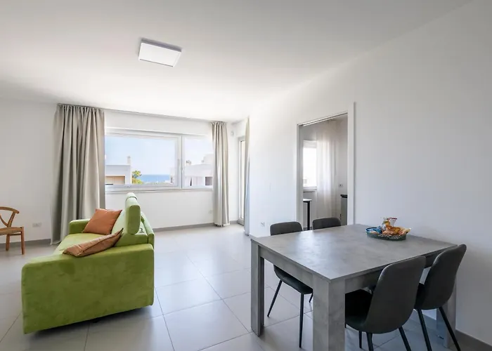 White Coast Relax & 4*